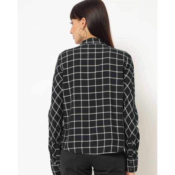 Cissa The Bib Button Down Shirt in Warsdale Plaid XS - Picture 3 of 3